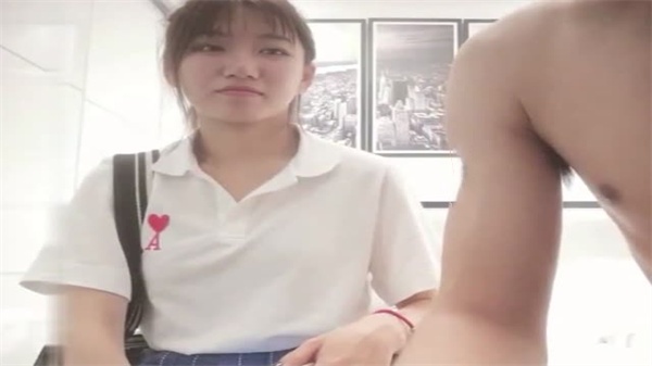 千人斩探花高端外围学生妹皮肤白皙身材苗条